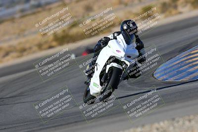 media/Jan-09-2022-SoCal Trackdays (Sun) [[2b1fec8404]]/Turn 11 (935am)/